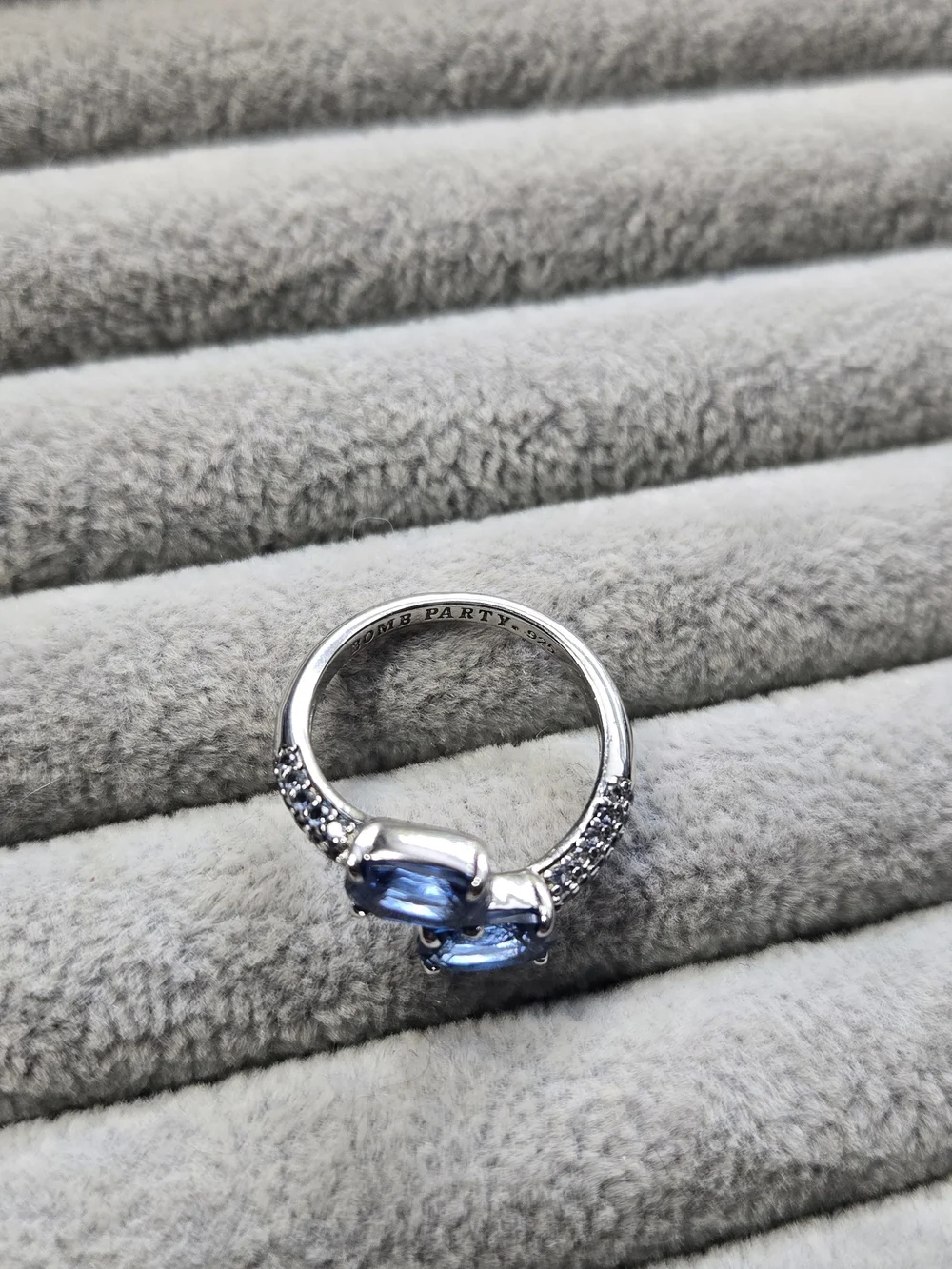 925 Sterling Silver Size 7 Blue Topaz Bomb Party Ring